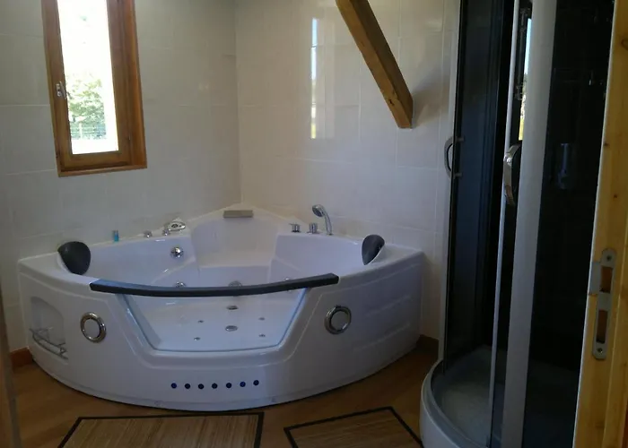 Perigord Curiosites 3*